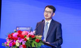 中植系背后人物